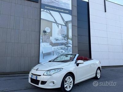 Usata Renault Mégane Cabriolet Floride 110 CV (80 kW) 2013 Beige Cabrio