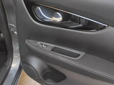 Usata Nissan Qashqai 116 CV (85 kW) 2020 Grigio SUV
