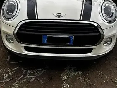 Usata Mini Cooper 136 CV (100 kW) 2016 Utilitaria