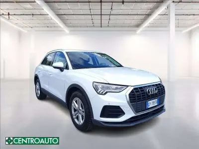 Usata Audi Q3 Business 150 CV (110 kW) 2023 Bianco pastello SUV