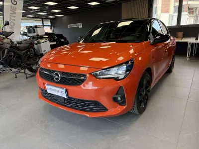 Usata Opel Corsa GS Line 101 CV (74 kW) 2020 Arancione Utilitaria