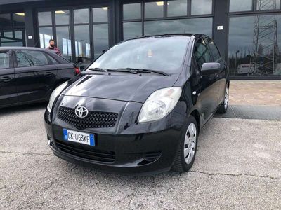 usata Toyota Yaris 5p 1.4 d-4d Expo