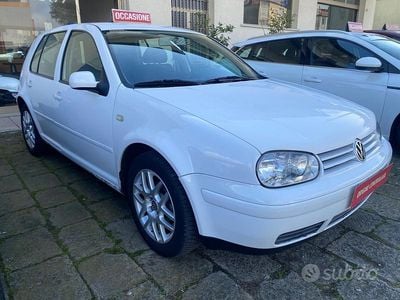 Usata VW Golf IV Highline 100 CV (73 kW) 2000 Bianco Berlina