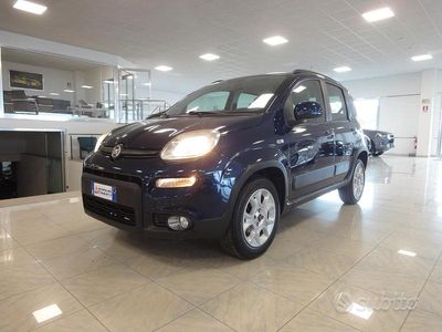 Begagnad Fiat Panda Trekking 85 HK (62 kW) 2013 Blå Halvkombi