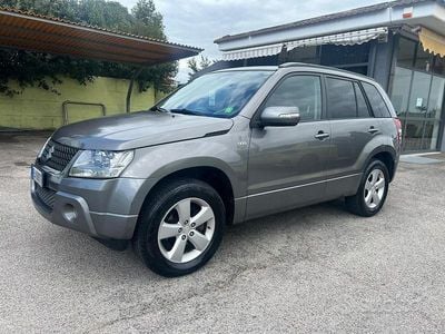 Usata Suzuki Grand Vitara 2010 Grigio SUV