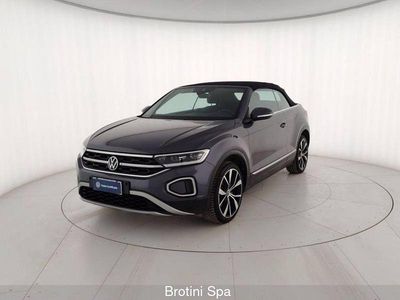 Usata VW T-Roc Style 110 CV (80 kW) 2023 Grigio metallizzato SUV