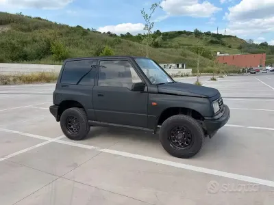 Brugt Suzuki Vitara 75 HK (55 kW) 1991 Sort SUV