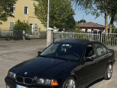 Usata BMW 318 116 CV (85 kW) 1996 Berlina