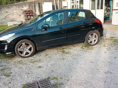 Usata Peugeot 308 80 CV (58 kW) 2009 Nero Utilitaria