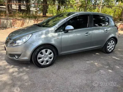 Usata Opel Corsa Club 85 CV (62 kW) 2011 Grigio Utilitaria
