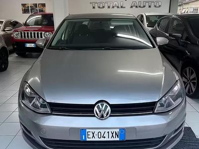 Usata VW Golf VII Highline 110 CV (80 kW) 2015 Grigio Berlina