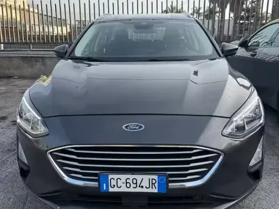 Usata Ford Focus Business Edition 120 CV (88 kW) 2020 Grigio Station wagon