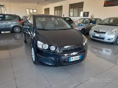 Usata Chevrolet Aveo LS 69 CV (50 kW) 2012 Nero Berlina
