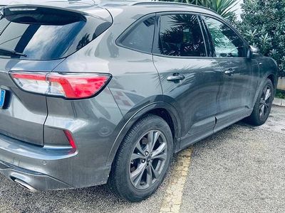 Usata Ford Kuga ST-Line 120 CV (88 kW) 2022 Grigio SUV