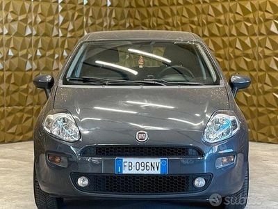 Usata Fiat Punto Street 69 CV (50 kW) 2015 Grigio Utilitaria