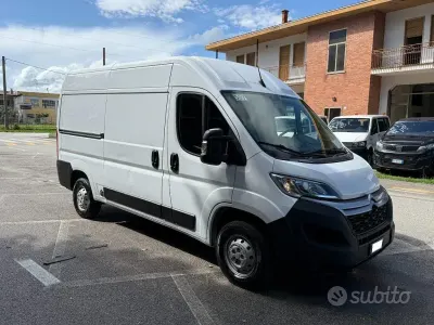 Usata Citroën Jumper 140 CV (102 kW) 2023 Bianco pastello Monovolume