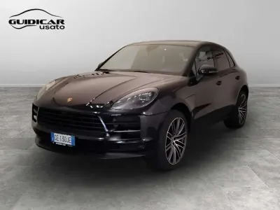 Usata Porsche Macan 245 CV (180 kW) 2021 Nero metallizzato SUV