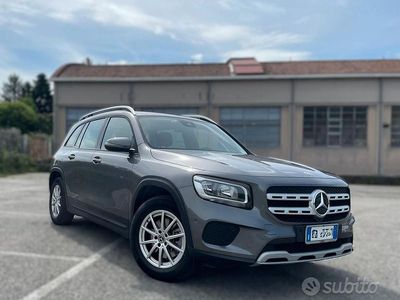 Usata Mercedes GLB200 150 CV (110 kW) 2021 Grigio SUV