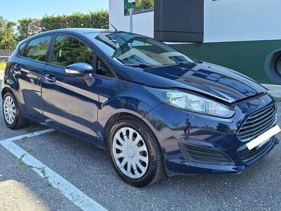 Usata Ford Fiesta 75 CV (55 kW) 2014 Blu/azzurro Berlina