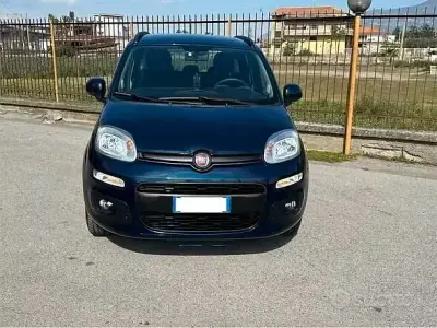 Begagnad Fiat Panda Lounge 69 HK (50 kW) 2021 Blå Halvkombi