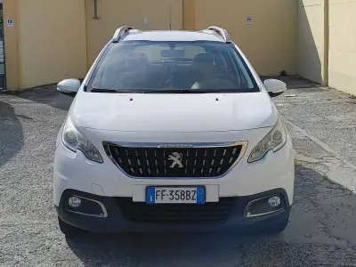 Usata Peugeot 2008 Access 82 CV (60 kW) 2016 SUV