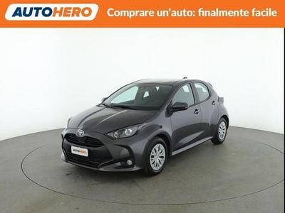 Grigio Usata 2022 Toyota Yaris Active Utilitaria | 16.499 € (Buon prezzo)