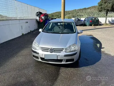Begagnad VW Golf V 105 HK (77 kW) 2007 Grå Sedan