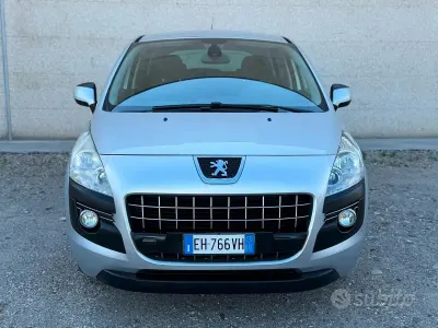 Usata Peugeot 3008 112 CV (82 kW) 2011 Grigio Station wagon