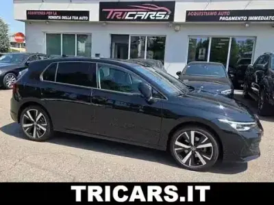 Usata VW Golf VIII Life 115 CV (84 kW) 2024 Nero