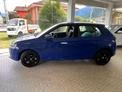 Usata Skoda Fabia Design Edition 75 CV (55 kW) 2019 Blu Utilitaria