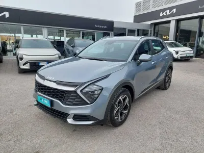 Second-hand Kia Sportage 136 CP (100 kW) 2023 Gri SUV