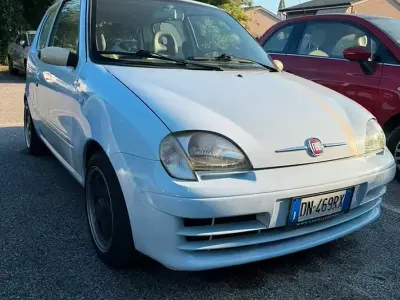 Usata Fiat 600 Anniversary 54 CV (39 kW) 2008 Blu Utilitaria