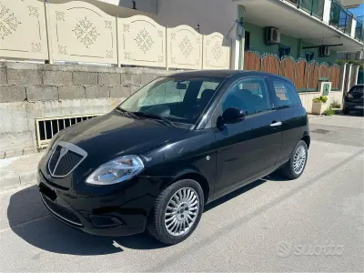 Usata Lancia Ypsilon 60 CV (44 kW) 2011 Utilitaria