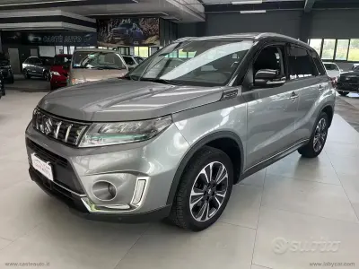Usata Suzuki Vitara 129 CV (94 kW) 2021 Grigio SUV