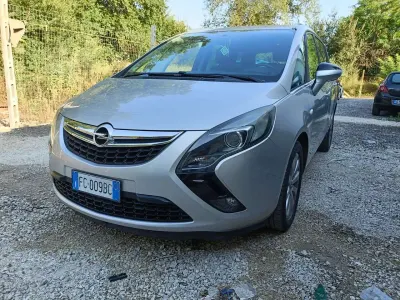 Usata Opel Zafira Tourer 150 CV (110 kW) 2016 Argento Monovolume