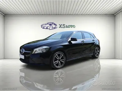Usata Mercedes A180 Executive 109 CV (80 kW) 2016 Nero Utilitaria