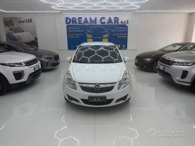 Usata Opel Corsa Club 75 CV (55 kW) 2008 Bianco Utilitaria