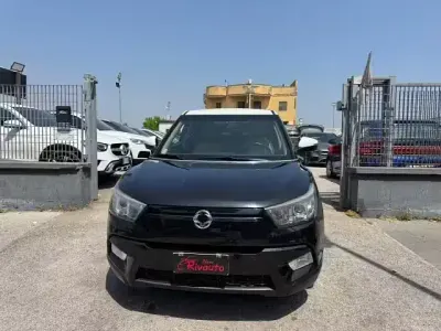 Usata SsangYong Tivoli 116 CV (85 kW) 2015 Nero SUV