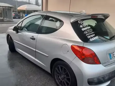 Brugt Peugeot 207 88 HK (64 kW) 2007 Grå Sedan