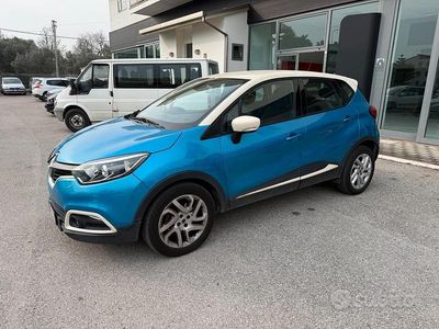 Usata Renault Captur Intens 90 CV (66 kW) 2016 Blu SUV