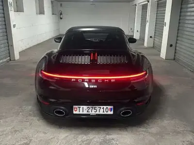 Usata Porsche 992 385 CV (283 kW) 2021 Cabrio