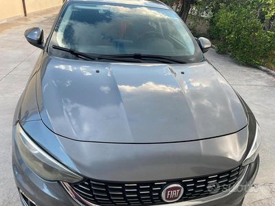 Usata Fiat Tipo Lounge 95 CV (69 kW) 2016 Grigio Berlina