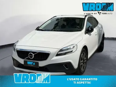Usata Volvo V40 CC Business Edition 150 CV (110 kW) 2018 Bianco Station wagon