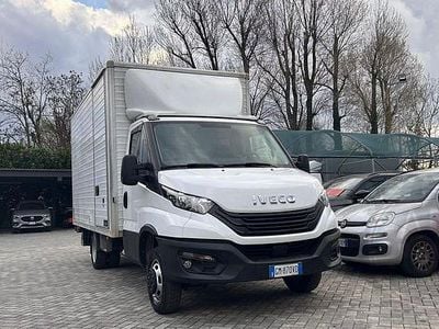 Usata Iveco Daily 136 CV (100 kW) 2023 Bianco Utilitaria