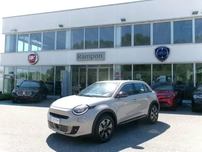 Usata Fiat 600 110 CV (80 kW) 2025 Beige SUV
