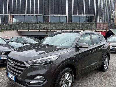 Usata Hyundai Tucson Xpossible 136 CV (100 kW) 2016 Grigio SUV