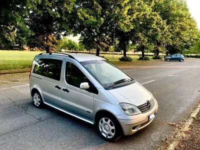 Usata Mercedes Vaneo 102 CV (75 kW) 2005 Grigio Monovolume