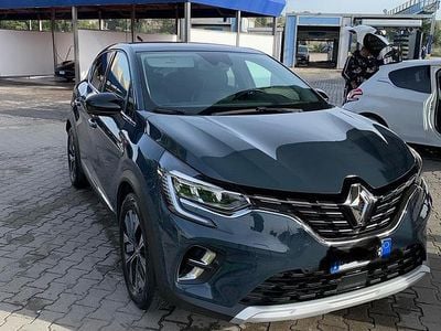 Usata Renault Captur Techno 100 CV (73 kW) 2023 Blu SUV