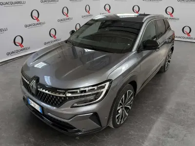 Usata Renault Austral Iconic 200 CV (147 kW) 2023 Grigio SUV