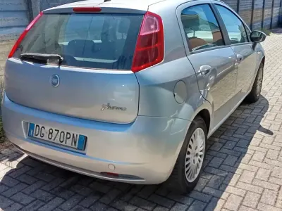 Usata Fiat Grande Punto Dynamic 65 CV (47 kW) 2008 Argento Utilitaria